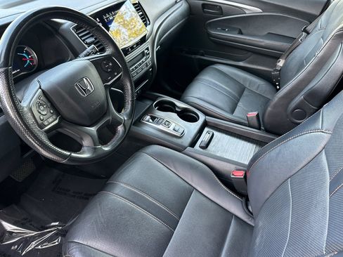 Used 2022 Honda Pilot TrailSport image 4