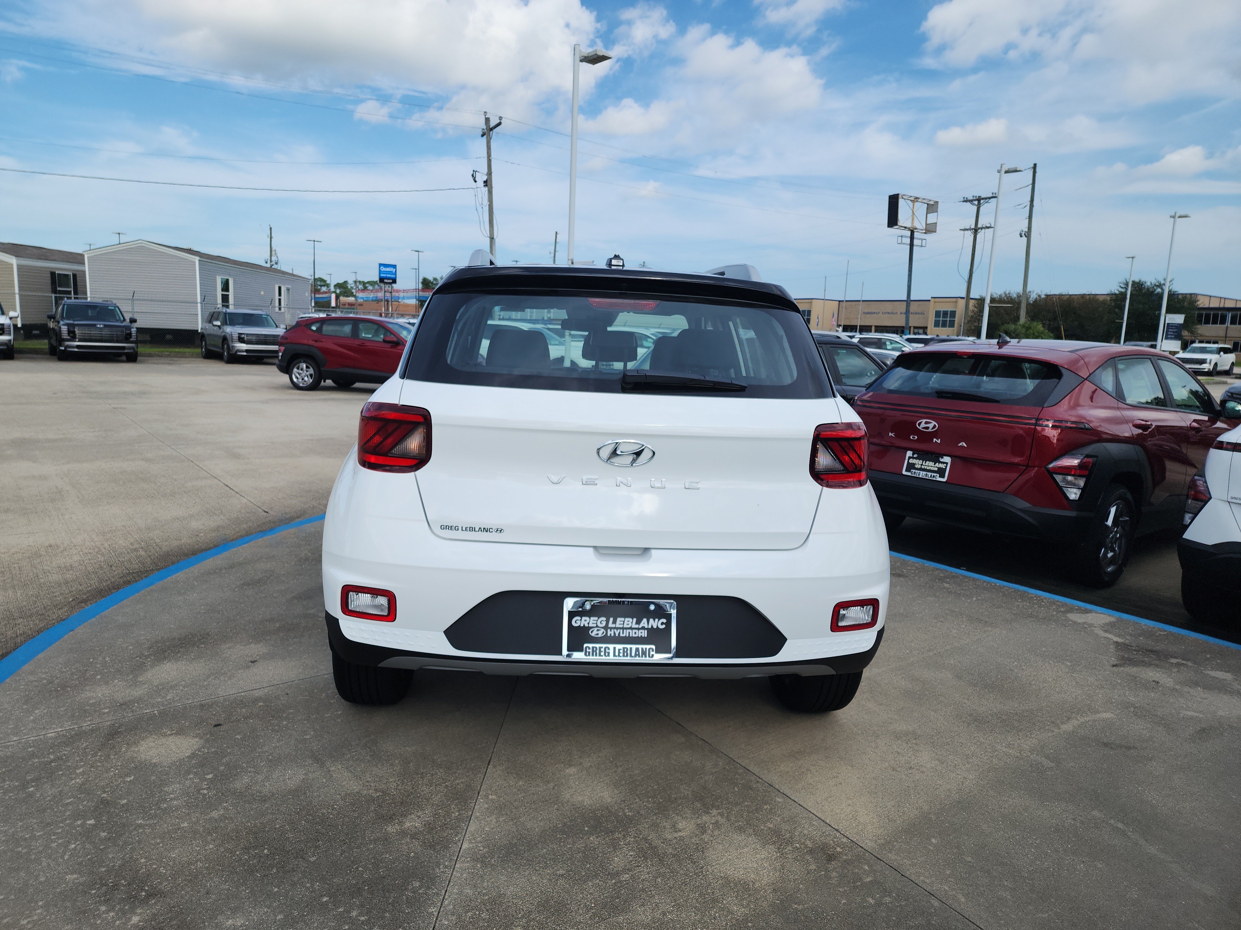 New 2026 Hyundai Venue SEL FWD image 6