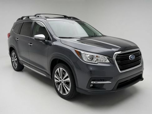 Used 2022 Subaru Ascent Touring AWD/4WD image 2