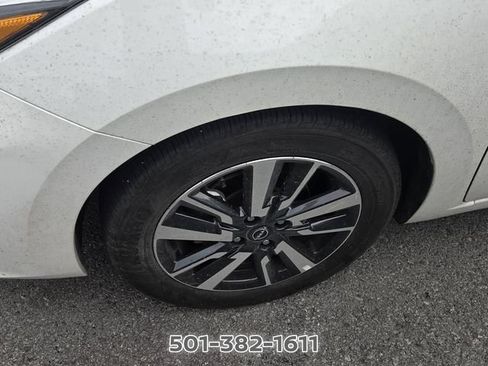 Used 2025 Nissan Versa SV FWD image 8