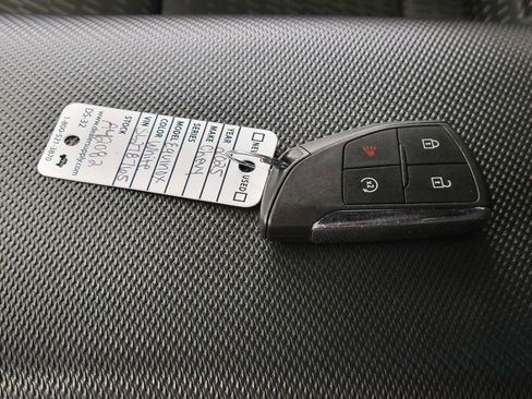 Used 2025 Chevrolet Equinox LT AWD/4WD image 27