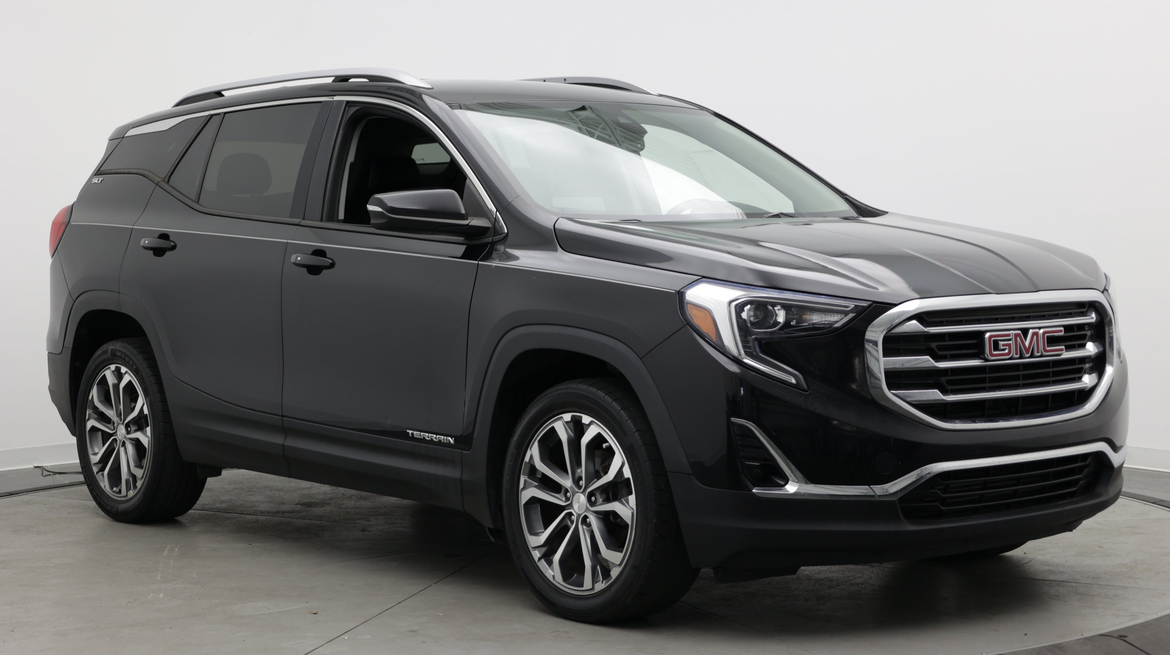 Used 2021 GMC Terrain SLT AWD/4WD image 3