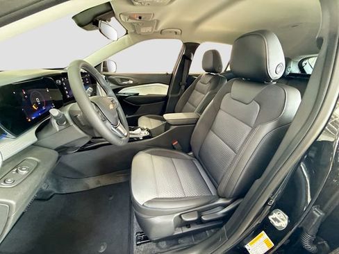 New 2026 Chevrolet Trax LT w/ Driver Confidence Package image 22