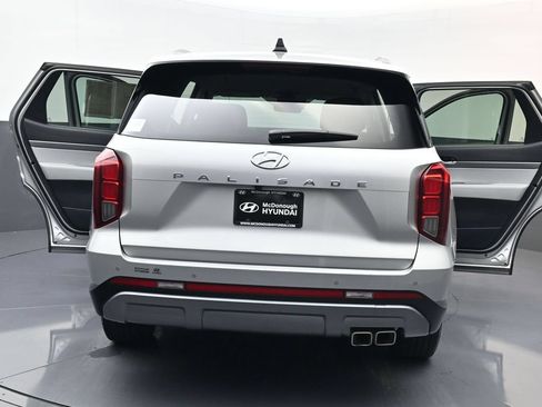 Used 2025 Hyundai Palisade SEL FWD image 30