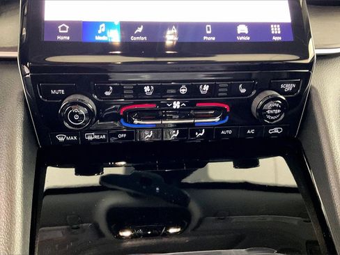 Used 2022 Jeep Grand Cherokee Limited 4xe w/ Luxury Tech Group II image 15