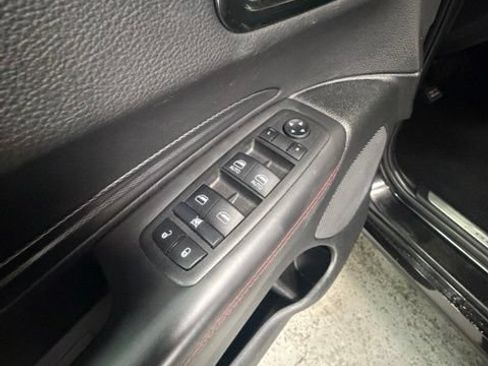 Used 2025 Dodge Durango R/T w/ Blacktop Package AWD/4WD image 25
