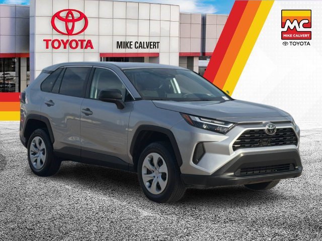 Certified 2025 Toyota RAV4 LE FWD image 7