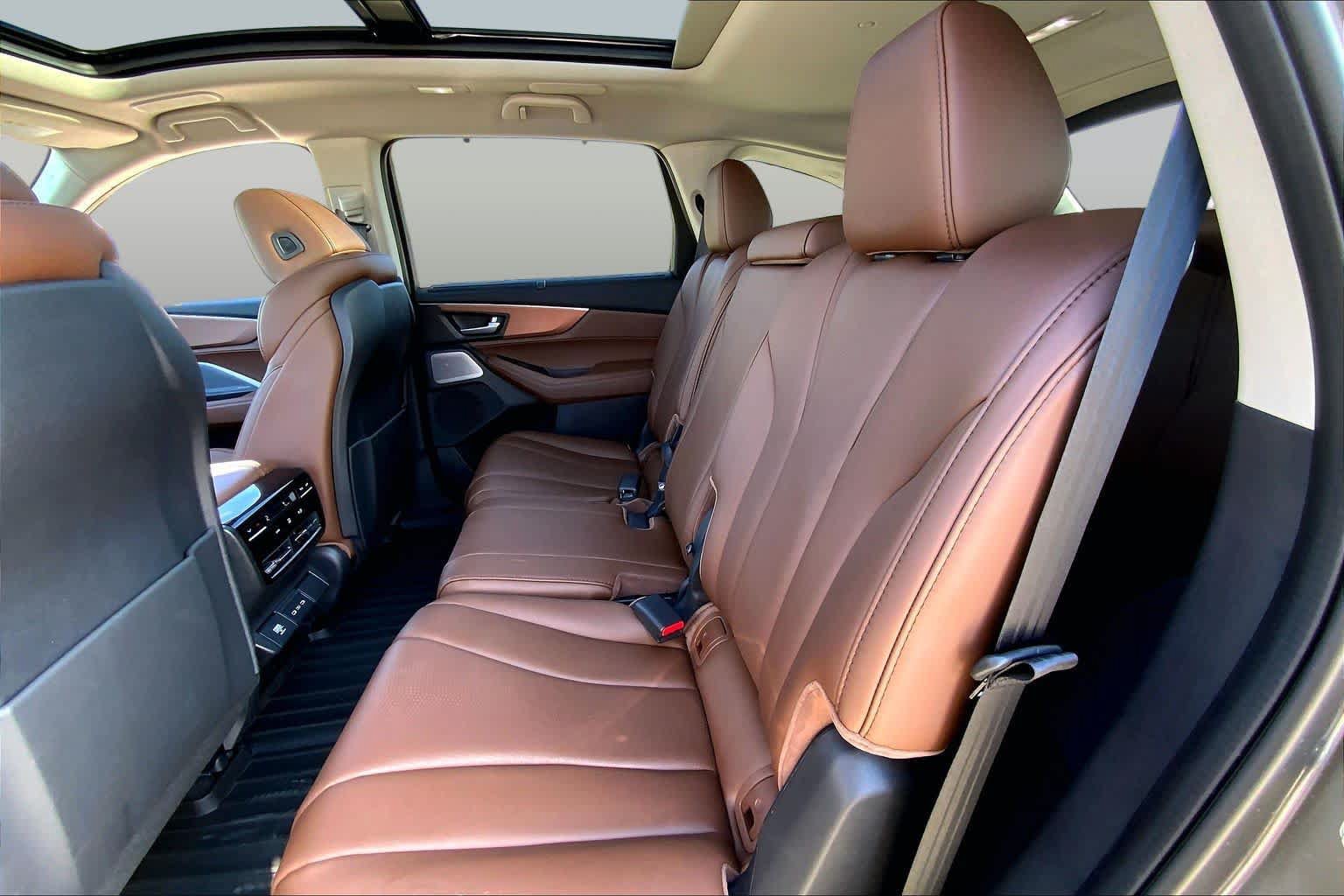 Used 2025 Acura MDX w/ Technology Package FWD image 20