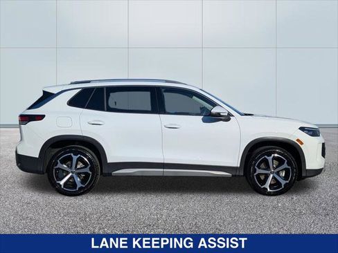 Certified 2026 Volkswagen Tiguan SE w/ Panoramic Sunroof Package AWD/4WD image 6