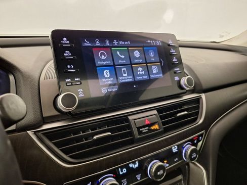 Used 2022 Honda Accord Touring image 13