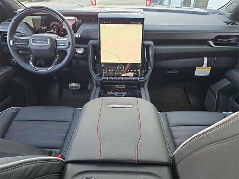 New 2026 GMC Yukon AT4 Ultimate w/ LPO, Floor Liner Package image 11