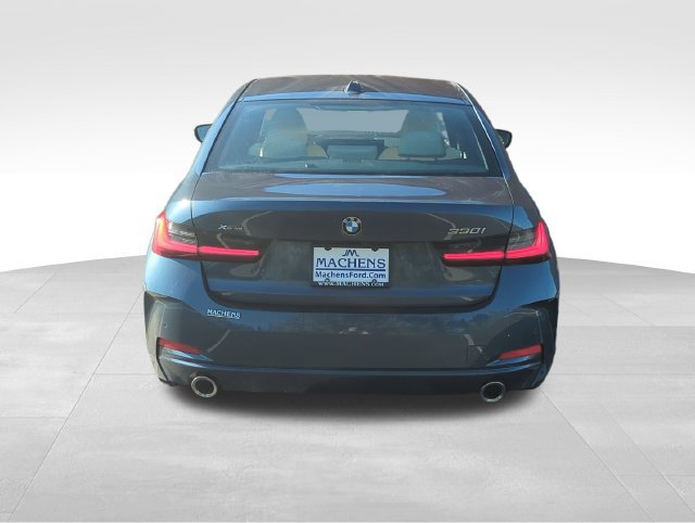 Used 2025 BMW 330i xDrive Sedan w/ Premium Package AWD/4WD image 5