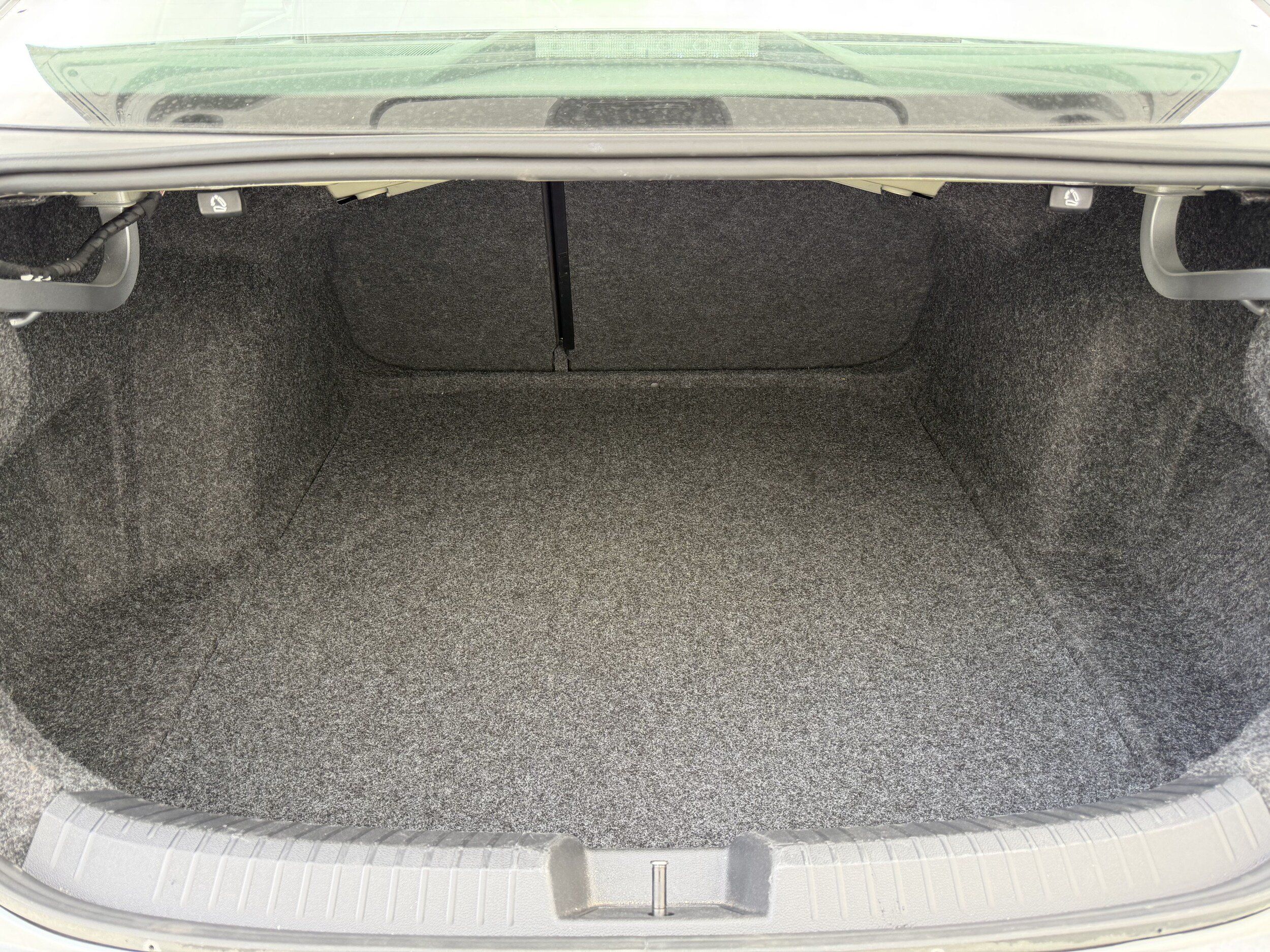 Used 2024 Volkswagen Jetta SE FWD image 27