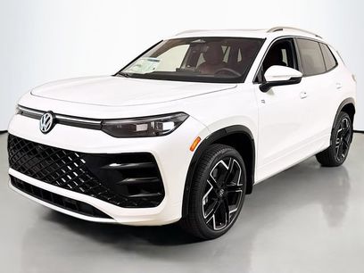 New 2026 Volkswagen Tiguan SEL R-Line