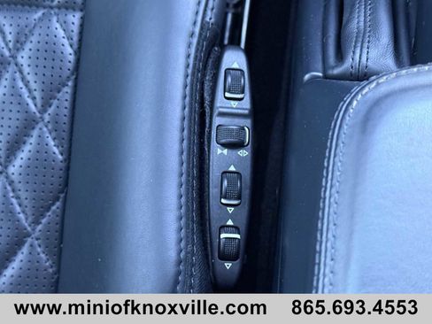 Used 2016 Mercedes-Benz G 65 AMG 4MATIC image 19