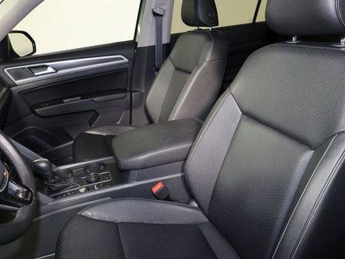 Used 2020 Volkswagen Atlas SE w/ Panoramic Sunroof Package image 26