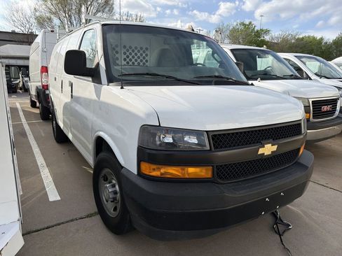 Used 2021 Chevrolet Express 2500 w/ Driver Convenience Package image 2