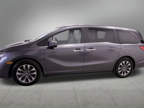 Certified 2024 Honda Odyssey EX-L image 3