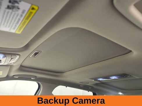 Used 2024 Kia Telluride SX w/ Towing Package image 12