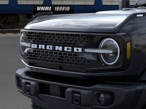 New 2026 Ford Bronco Badlands AWD/4WD image 19