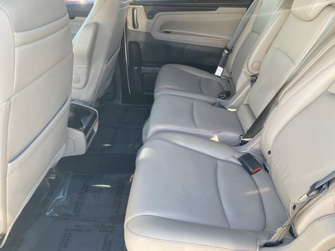 Used 2024 Honda Odyssey Touring image 14