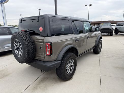 Used 2025 Ford Bronco Badlands AWD/4WD image 35