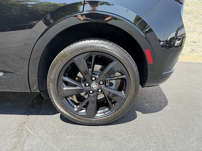 Used 2023 Buick Envision Preferred FWD image 10