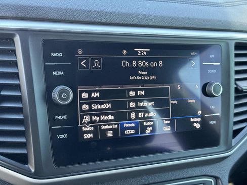 Used 2021 Volkswagen Atlas Cross Sport SE w/ Cross Sport MDO Package image 15