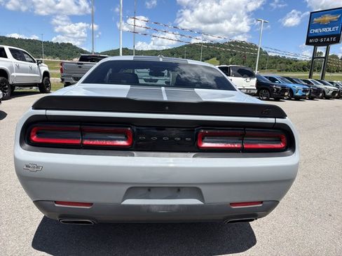 Used 2020 Dodge Challenger SXT w/ Blacktop Package AWD/4WD image 5