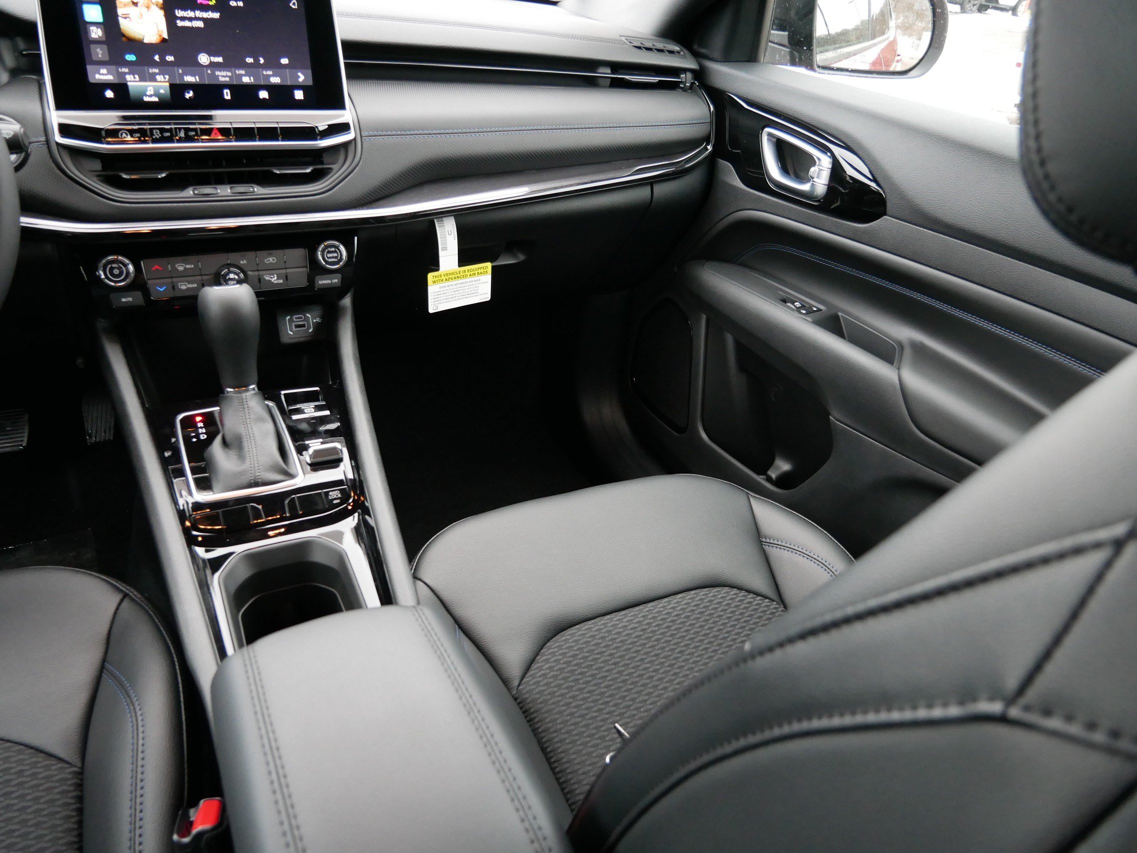 New 2026 Jeep Compass Latitude AWD/4WD image 11