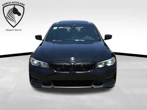Used 2020 BMW 330i Sedan w/ Driving Assistance Package RWD image 2