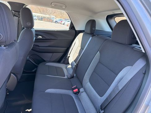 Used 2023 Chevrolet TrailBlazer LS image 25