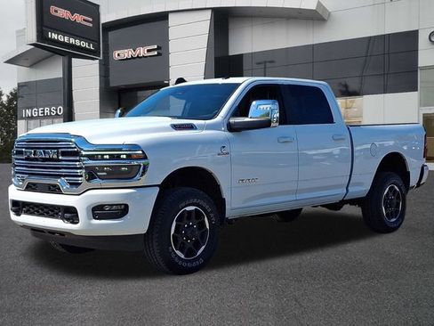 Used 2026 RAM 2500 Laramie AWD/4WD image 32