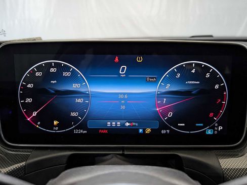 Used 2025 Mercedes-Benz C 300 4MATIC Sedan image 26