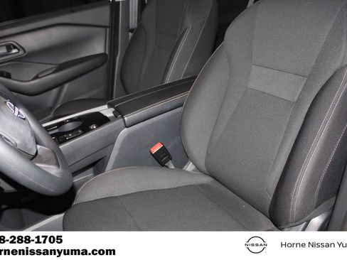 Certified 2025 Nissan Rogue S FWD image 7