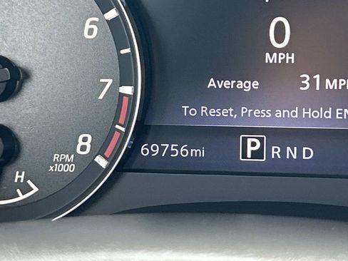 Used 2022 Nissan Frontier SV w/ SV Premium Package image 38