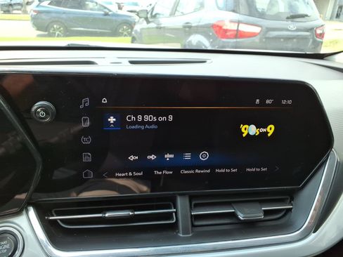 Used 2025 Chevrolet Trax LT w/ Driver Confidence Package FWD image 21