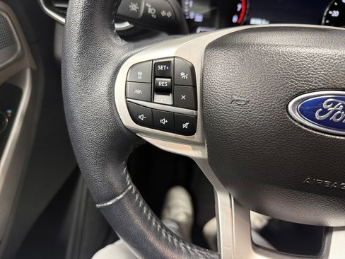 Used 2023 Ford Explorer Limited image 30