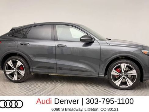 Used 2025 Audi SQ5 Prestige AWD/4WD image 9