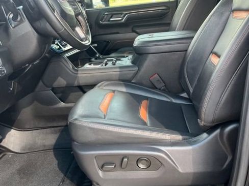 Used 2024 GMC Sierra 2500 AT4 w/ AT4 Premium Plus Package AWD/4WD image 13