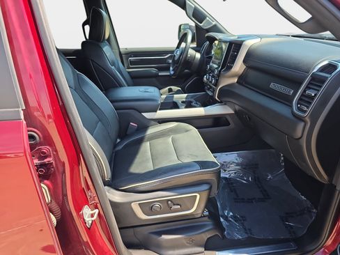 Used 2019 RAM 1500 Laramie AWD/4WD image 10