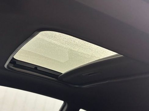 Used 2020 Chevrolet Camaro LT image 28