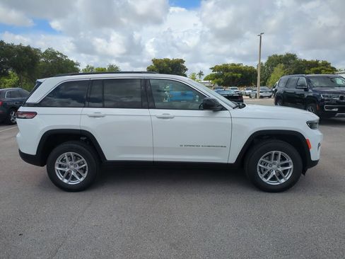 New 2026 Jeep Grand Cherokee Laredo RWD image 4