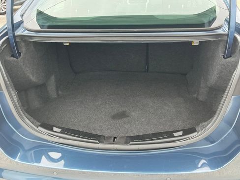 Used 2018 Ford Fusion SE w/ Fusion SE Technology Package image 10