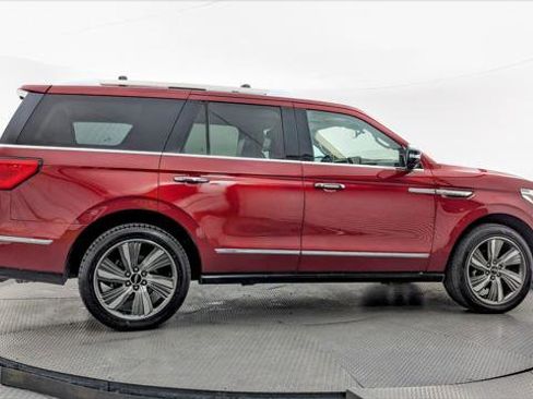 Used 2019 Lincoln Navigator Reserve AWD/4WD image 9