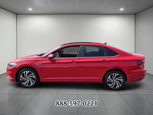 Certified 2021 Volkswagen Jetta SEL FWD image 2