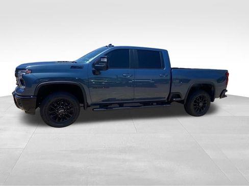 Used 2025 Chevrolet Silverado 2500 LT w/ Trail Boss Package AWD/4WD image 25