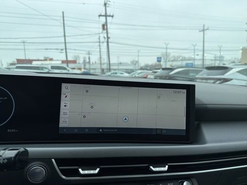 Certified 2024 Hyundai Sonata SEL w/ Convenience Package image 25