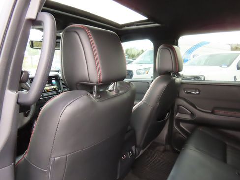 Used 2023 Nissan Frontier PRO-4X w/ Pro-4X Premium Package image 36