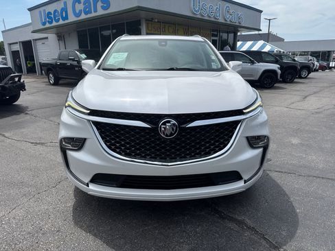 Used 2023 Buick Enclave Avenir w/ Avenir Technology Package AWD/4WD image 2